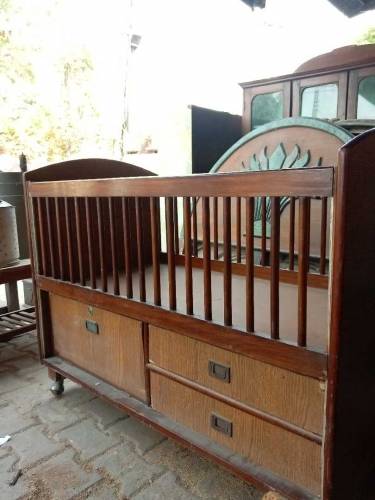 Babycott new condition pure wood