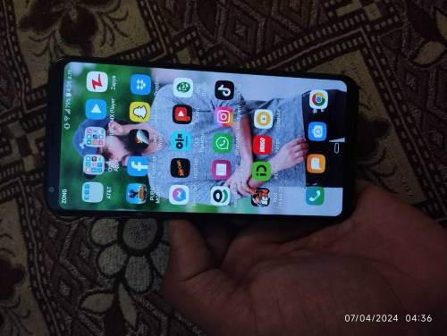 LG V30 thinq