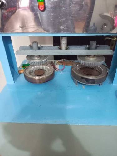 Paper plate making machine