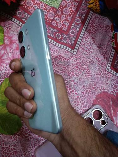 OnePlus Ace 2v 