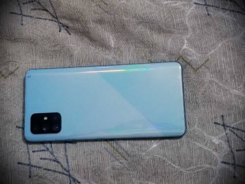 SAMSUNG GALAXY A71