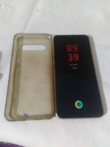 LG V60 