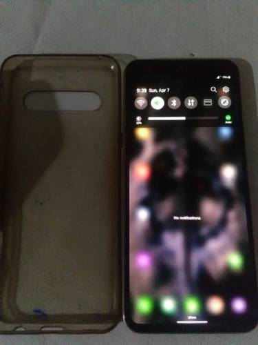 LG V60 
