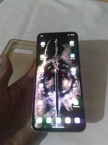 LG V60 