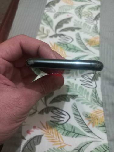 apple iphone 11pro 256 GB 83 battry buhat achi timing ha 