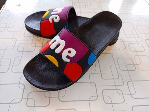 LADIES SLIPPERS