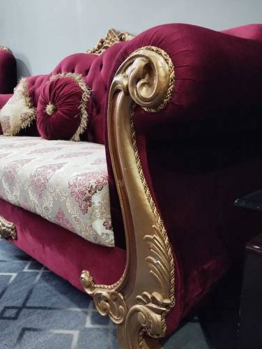 7 seater maroon color sofa set for sell All in new condition