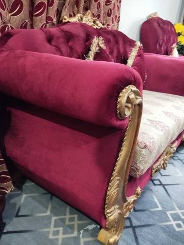 7 seater maroon color sofa set for sell All in new condition