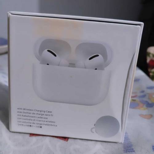 AirPods PRO AVAILABLE