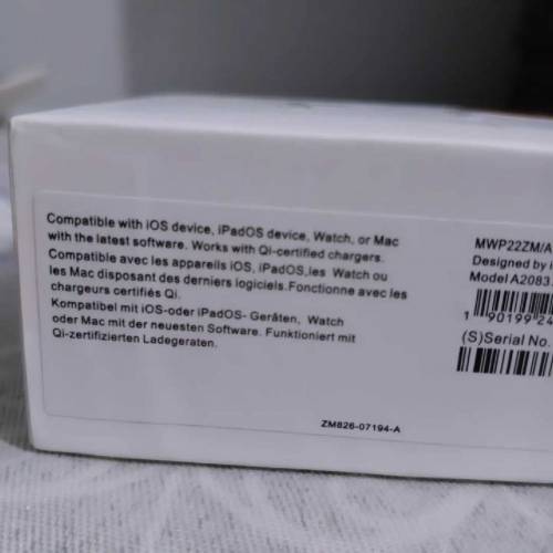 AirPods PRO AVAILABLE