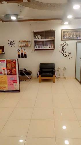 Beauty Salon female