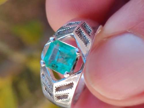 emrlad ring