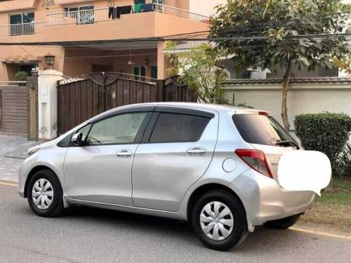 car for sale Toyota vitz 
