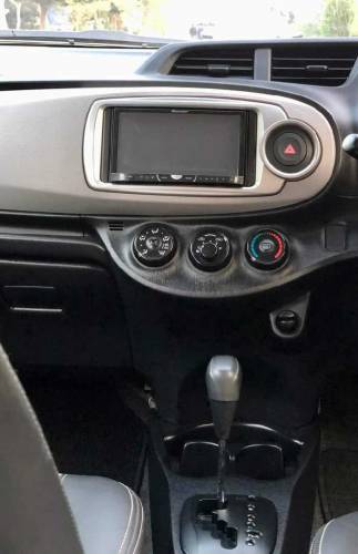 car for sale Toyota vitz 