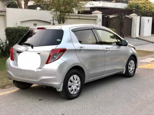 car for sale Toyota vitz 
