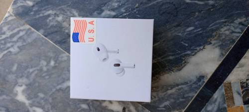 Earphons with premium silicon case 