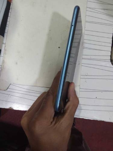 urgent sale I bought new mobile phone neat condition pta approved