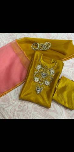 fabric..organza price 4000