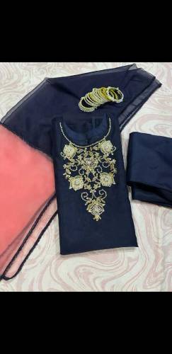 fabric..organza price 4000