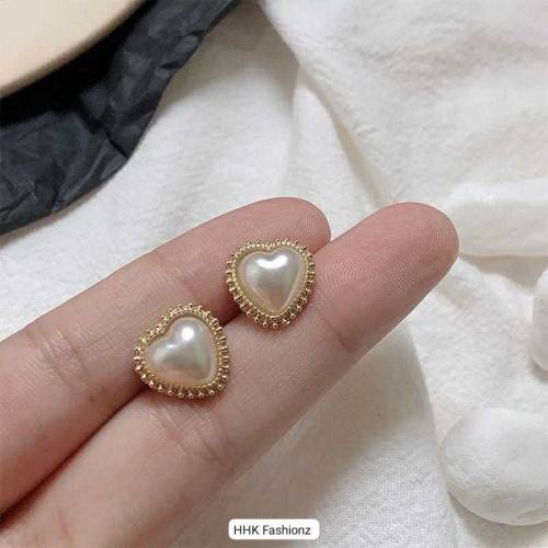 CoBeautiful Heart ❤️ Shape Pearl Tops 