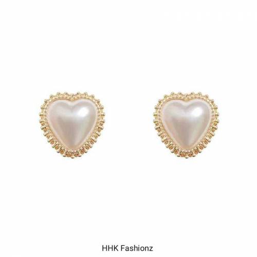 CoBeautiful Heart ❤️ Shape Pearl Tops 