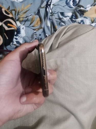 Iphone Xs non pta Only phone hy Battery service pr hy 