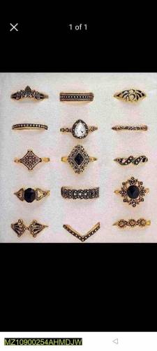 •  Base Metal: Alloy•  15 Pcs Multisized Rings•  Bohemian Style•  