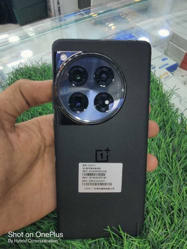 OnePlus 10, 11 and 12 available 