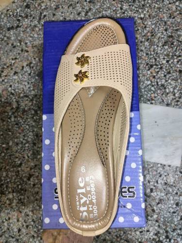 womens slippers 
