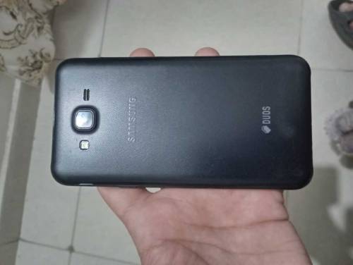 SAMSUNG J7 CORE 