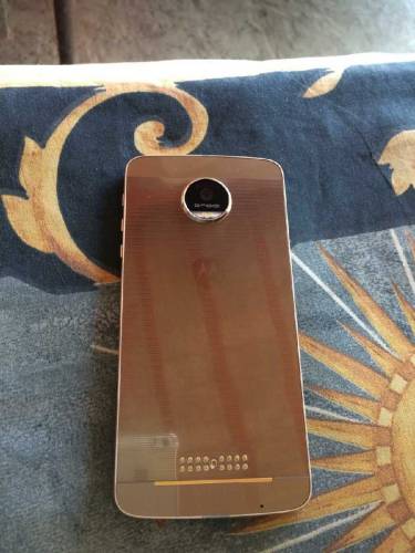 pta approved 10/10 motorala xt16504/32 gb signal sim