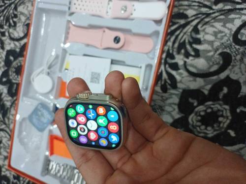Ultra 7 (7 in 1) straps smart watch