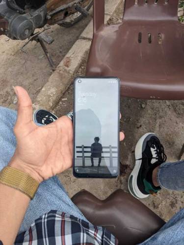 One plus Nord N10 5g 64 mp camera 10/10 condition urgent sale 