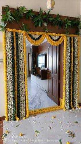 Fresh Flower and House lights Decoration 