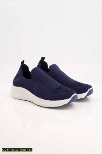 •  Brand: Black Camel