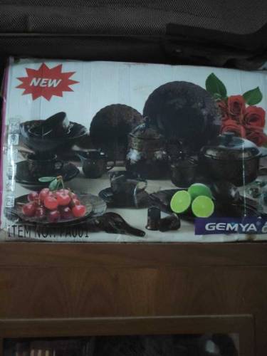 Marble dinner set Black