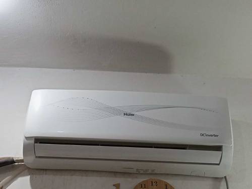 haier 1.5 ton dc invertor for sale 10/10 Condition 
