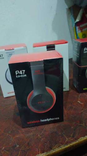 P47 wireless headphone