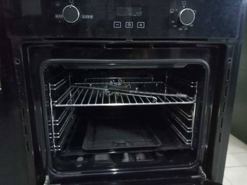 Built-in oven