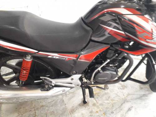 Honda CB 150 F all bike ok model 2018 no accident 0321//1766//237//