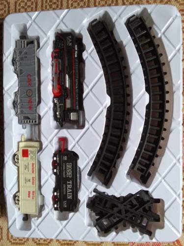 train set classic Rupees  2000 me