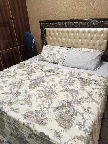 TAHARI Export brand quilt cover bedset 