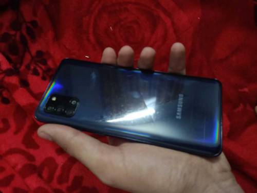 Samsung A31 ram 4 rom 128