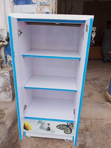 kids cupboard/wardrobe 
