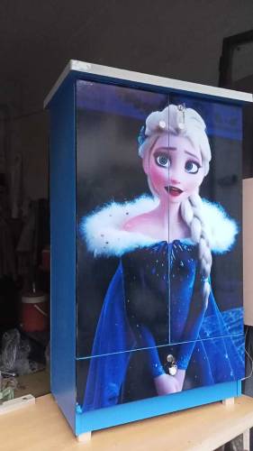 kids cupboard/wardrobe 