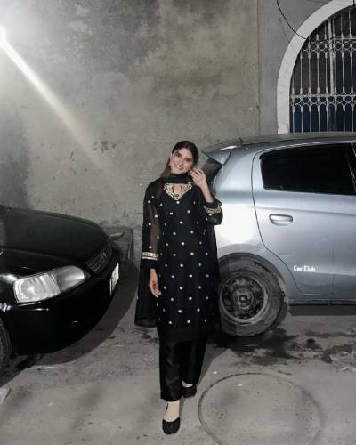 dress selling 