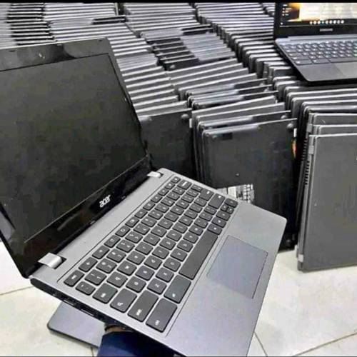 Accer chrome book laptop C740 4\128 best for online business