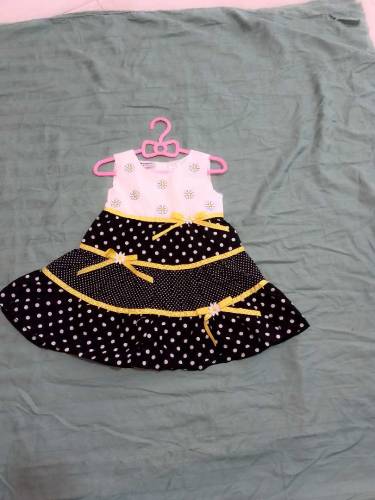 AoA.we sell imported leftover kids and ladies clothes