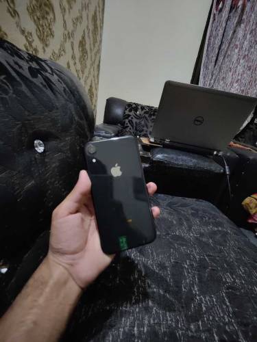 iphone XR with sim time