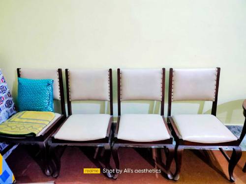 Comfortable Wooden Chairs 